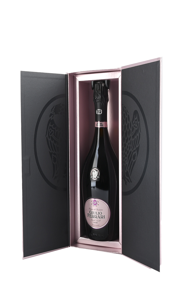 Trento Giulio Ferrari Riserva Rosé 2010 - Bottle Hero